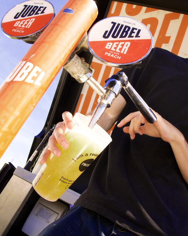 Jubel beer tap pouring a drink